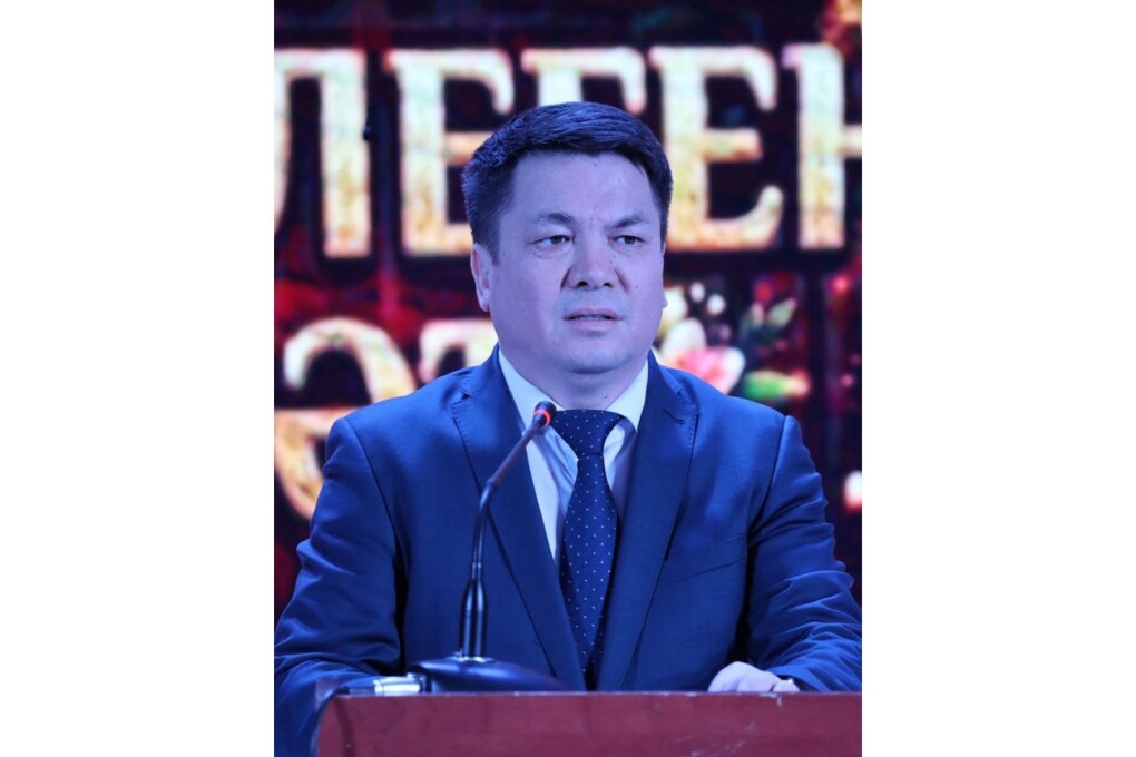 8f93796f-2c57-4160-9df7-0e7599b34004