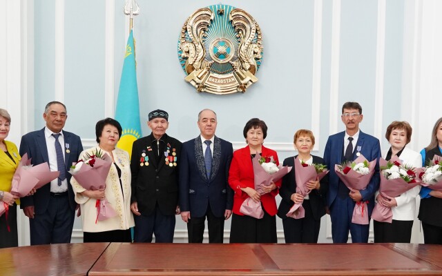 Ардагер ұстаздарға – алғыс пен құрмет