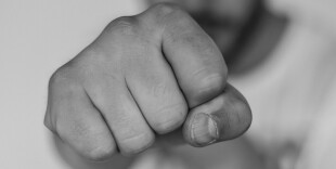 Ужесточить ответственность за драки на дорогах предлагают в Кыргызстане