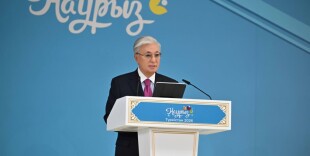 Глава государства поздравил казахстанцев с праздником Наурыз