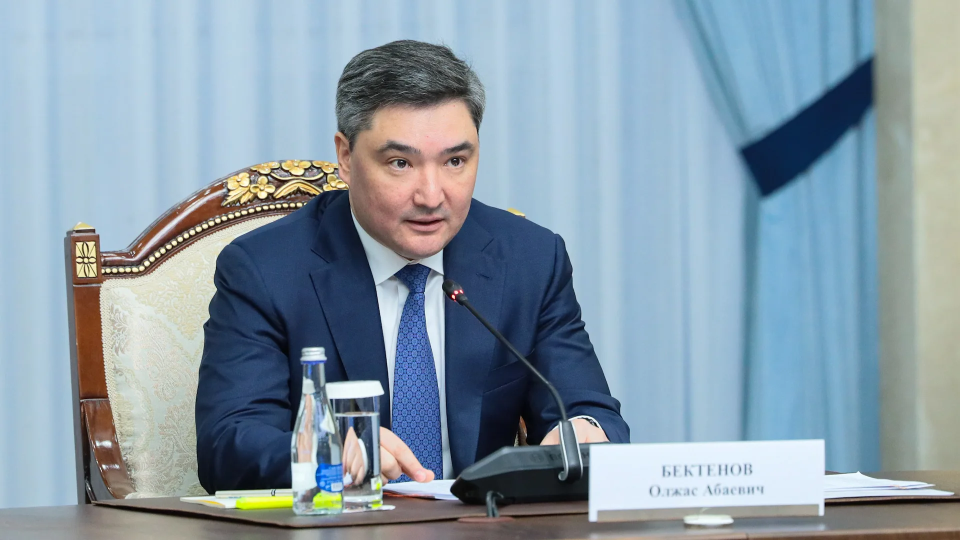 Бектенов поручил за месяц подготовить план по развитию науки и инноваций