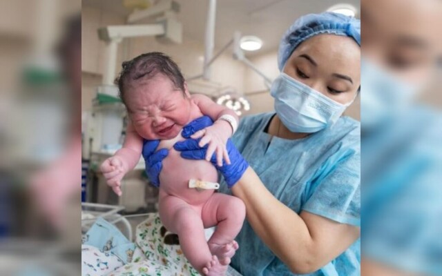 Қазақстанда республикалық референдум күні 585 бала дүниеге келді