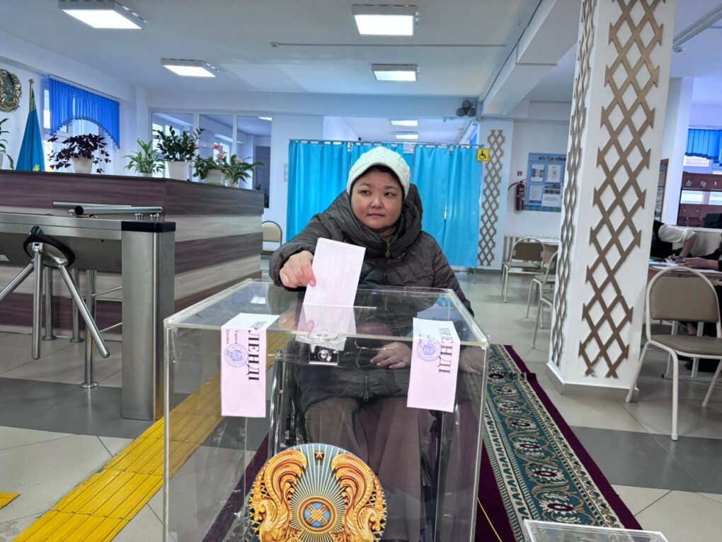 a3a1f12d-b7d1-4c77-8adc-3bfc43e84693