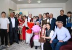 Аким ЗКО поздравил семью Беккалиевых с праздником Амал