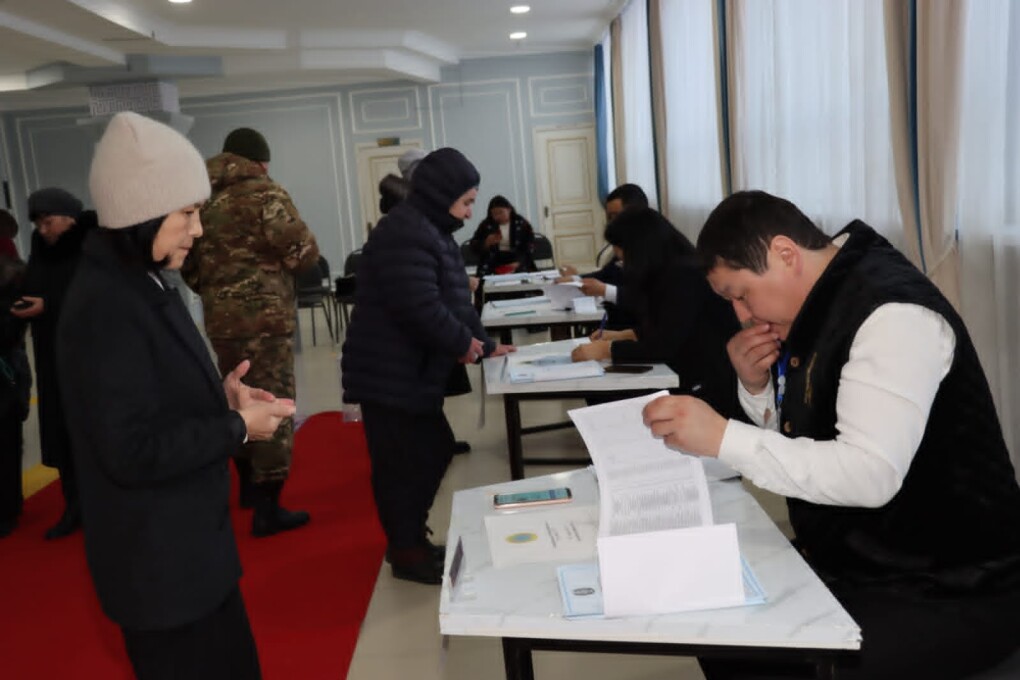 b09fe115-e868-460b-9787-465747e60b0f