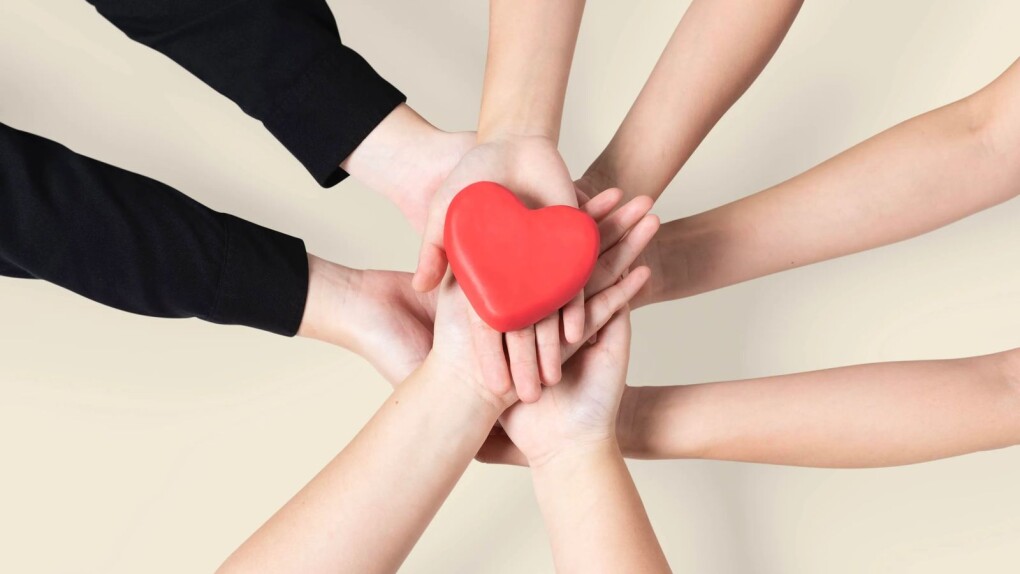 Страховать жизнь и здоровье волонтеров предлагают в Казахстане