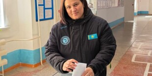 Призер Олимпийских игр проголосовала на референдуме в Уральске