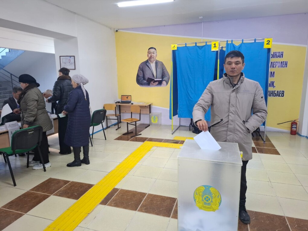 e1936f9c-f4c7-4f2d-bf7c-d37b2fe2947b