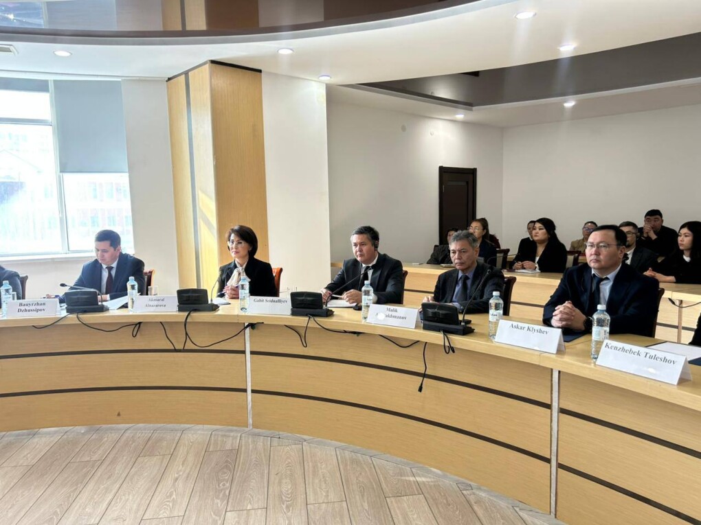 f1fa143c-648d-4936-bc1d-24102af17619