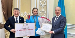 Аким ЗКО принял серебряного призера XXV летних Сурдлимпийских игр  Анастасию Тимошенкову