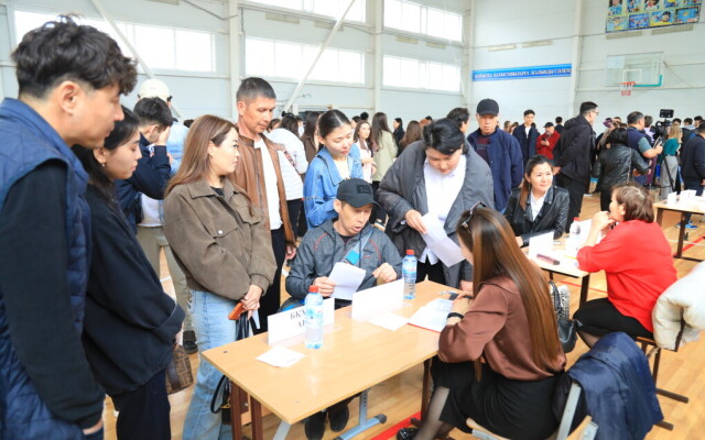 Оралда «Жастарға жұмыс» атты бос жұмыс орындар жәрмеңкесі өтті
