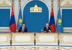 Президенты Казахстан и Монголии провели совместный брифинг для представителей СМИ