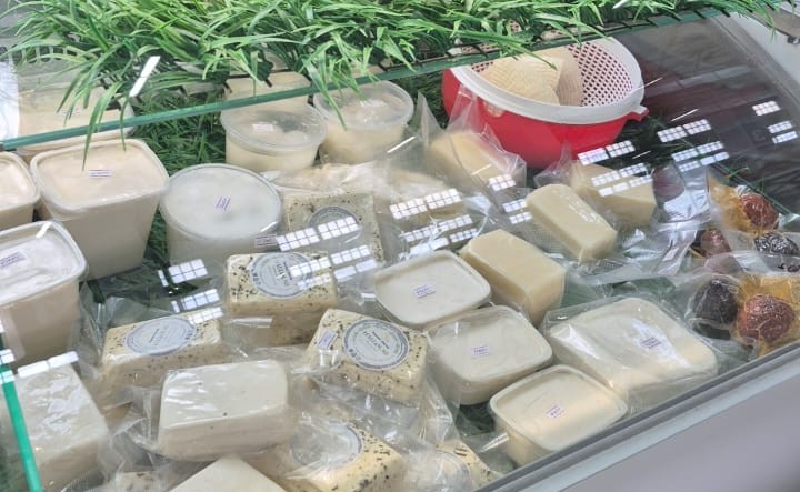 1c2d7d4b-3942-4767-a5f1-52bab4d70d70