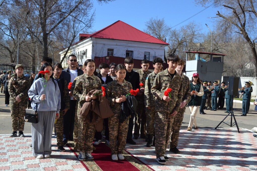 4ae3f758-cf96-40bf-97e3-659f2d2ad352