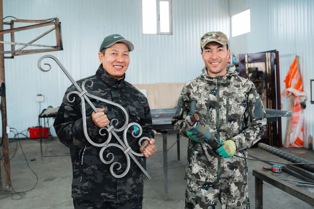 9eca1620-5c8d-4005-9894-800a4b9a342c