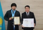Бөкей ордасы ауданы әкімі ел чемпионымен кездесті