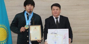 Бөкей ордасы ауданы әкімі ел чемпионымен кездесті