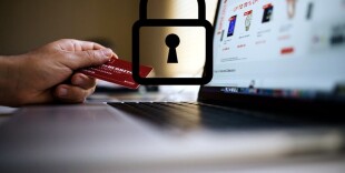 Каждый третий казахстанец совершает покупки через интернет