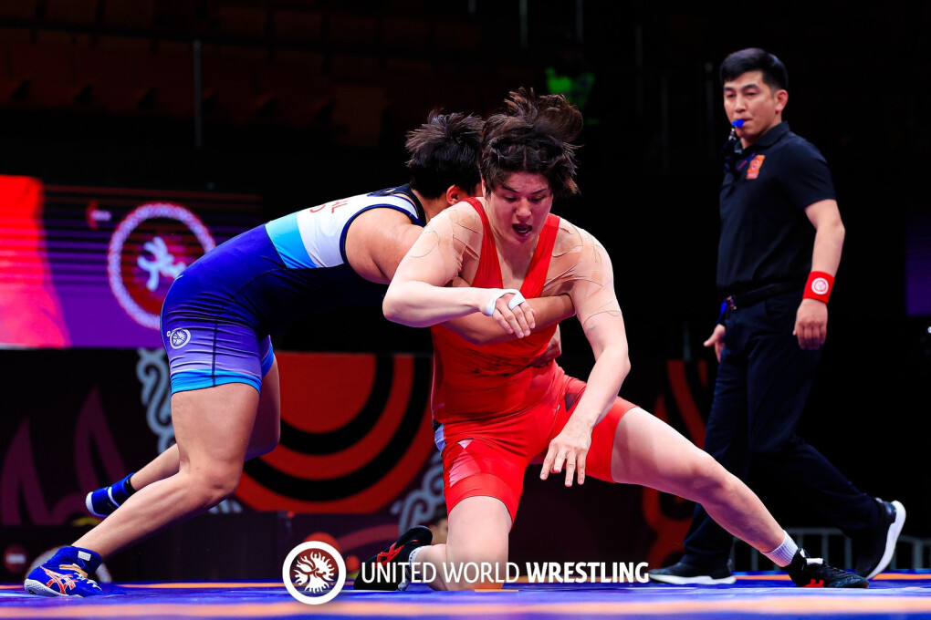 Гульмарал Еркебаева завоевала бронзовую медаль чемпионата Азии по борьбе