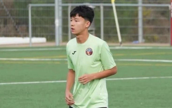 15-летний казахстанский футболист стал игроком «Барселоны»