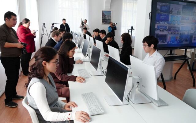 В Уральске состоялось открытие  первой в Казахстане  школы искусственного интеллекта