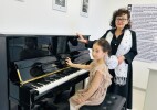 Дина мектебіндегі фортепиано сыныбы