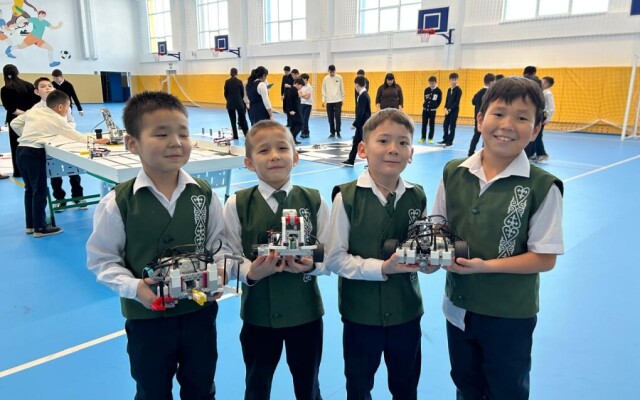 Сәулетті мектепте оқып жүр талай қазақ баласы