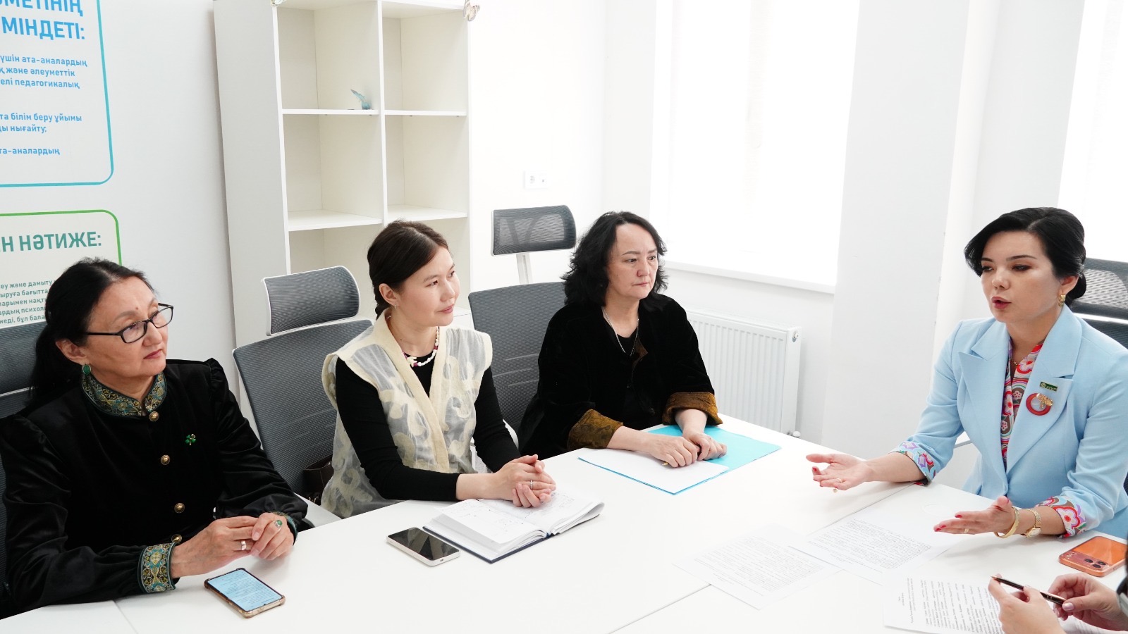 d8439d24-3477-4a91-ada3-402e21c67406