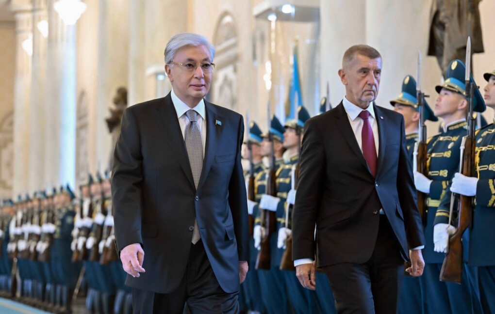 e0217082-8a30-43b9-839b-edfb6bfca842