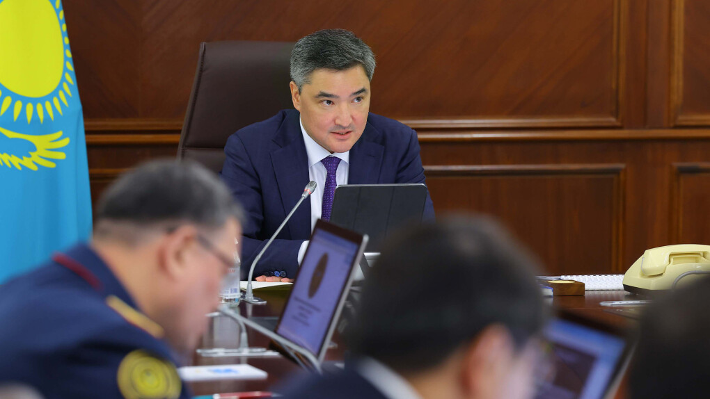 «Закон и Порядок» – основополагающий принцип новой Конституции: Олжас Бектенов провел заседание МВК по профилактике правонарушений