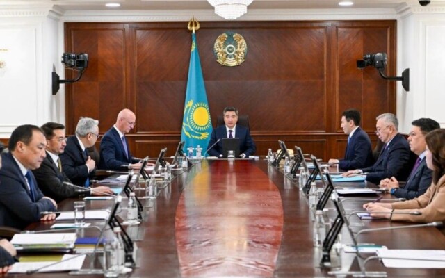 В новой Конституции развитие человеческого капитала – стратегическое направление деятельности государства: в Правительстве рассмотрены меры инклюзивной политики