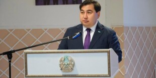 В ЗКО председатель Агентства РК по делам государственной службы встретился со студентами и молодыми госслужащими.