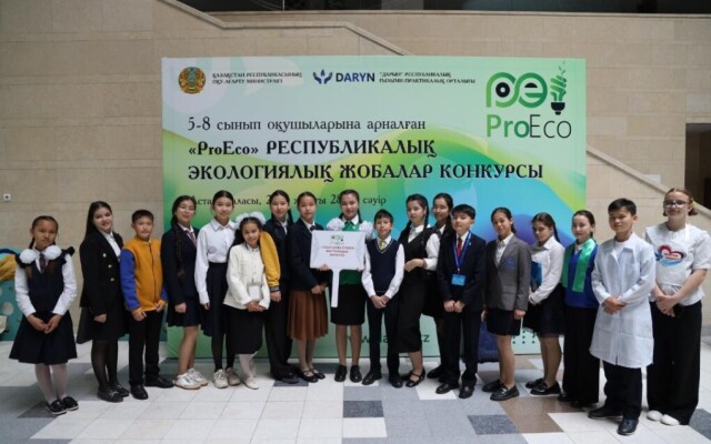 Более 100 тысяч выпускников школ внесли вклад в озеленение страны