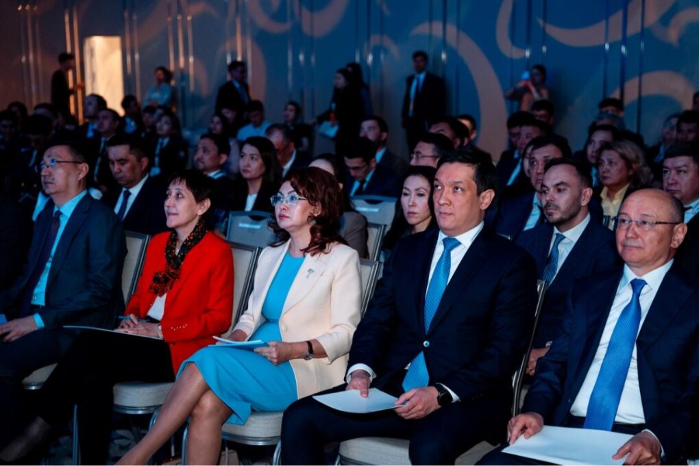 _gluster_2026_4_30_091df734101d52abbc43ce4ade84194e_1280x720