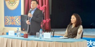 Аким района Бәйтерек  провел встречи с жителями сельских округов