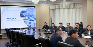 Жаслан Мәдиев жүргізуші куәлігін алуға емтихан тапсыру рәсімін жетілдіру бойынша кеңес өткізді
