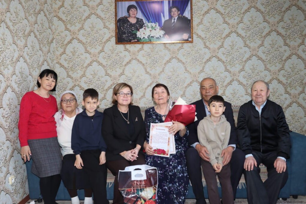 кітапхана ісінің ардагері (2)