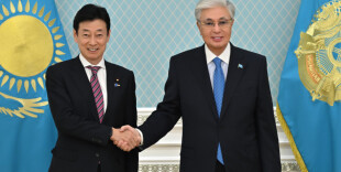 Глава государства принял председателя Японской парламентской лиги дружбы с Казахстаном Ясутоши Нишимуру