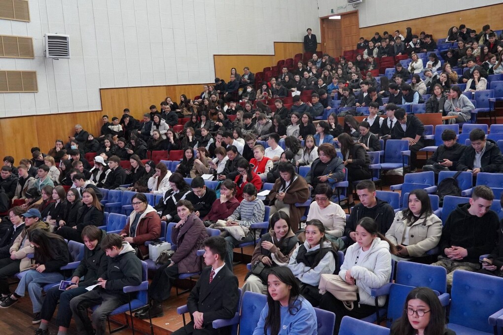 photo_5427297576798590713_w