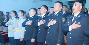 Бөкейде мамыр мерекесіне арналған салтанатты жиын өтті