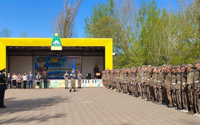Военные сборы среди учащихся школ проходят в Уральске