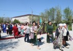 Мәңгілік алауға гүл шоқтары қойылды