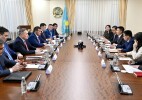 Нұрлыбек Нәлібаев East Hope Group өкілдерімен кездесу өткізді