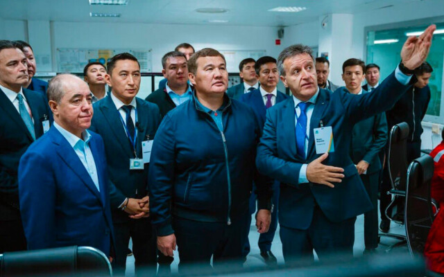 Нурлыбек Налибаев ознакомился с работой ряда энергетических и инфраструктурных объектов в Западно-Казахстанской области