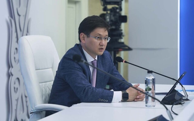 Более 10 тысяч военнослужащих получили образовательные гранты в РК