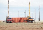 Аким ЗКО проинспектировал строительство гибридной электростанции в Жанибекском районе