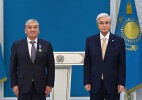 Президент наградил госнаградами лучших медицинских работников страны