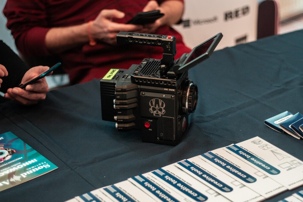 thearkow-camera-5638021_1920