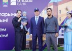 В Уральске более ста семей получили  ключи от новых квартир