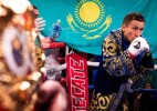 Геннадий Головкин Ұлттық ұлан музейіне бокс қолғабын табыстады 